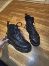 Dr. Martens Sinclair