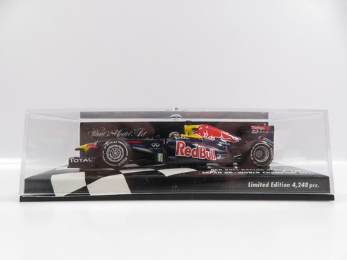 Minichamps 410110301 - 1:43,