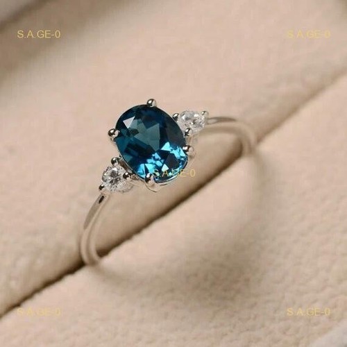 weiss topas ring