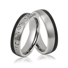 Paar Eheringe Verlobungsringe