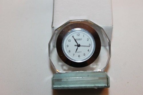 TISCHUHR-MINIATURUHR-STANDUHR-