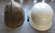 2 Helme Antiker Feuerwehrhelm