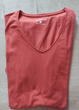 Cedarwood State, T-shirt mit V