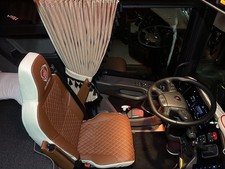 1 Set Sitzbezüge Eco-Leder für Scania Next Generation S/R 2017+ Beige / Braun