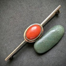 Art Deco Brosche Koralle min