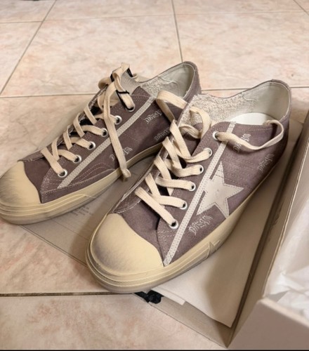 Golden goose deuxe brand - goose,