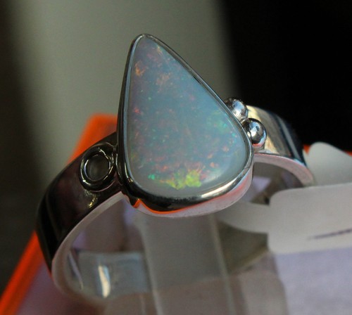 Brazil white opal karat - opal,