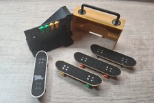 Fingerboard / Finger Skateboard Park mit Zubehör