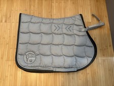 Silber-graue Springschabracke Von Eskadron