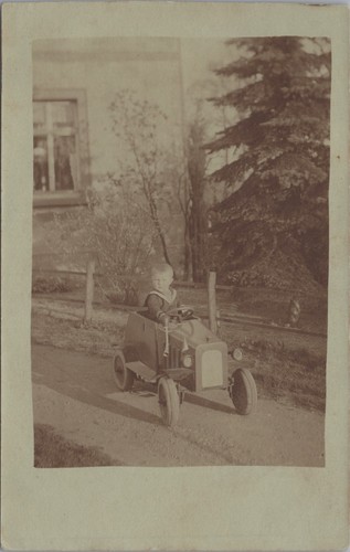 Foto kind tretauto d - kind, im