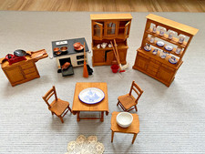 nostalgische Puppenhaus-Möbel