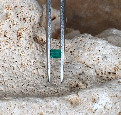 Tiefgrüner smaragd hohe - ,