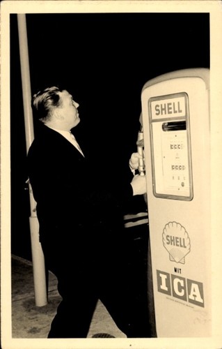 Foto shell tankstelle - foto, mann
