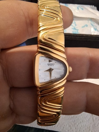 Seiko half moon - "half, moon"