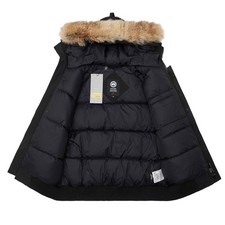 with tags Canada Goose 01