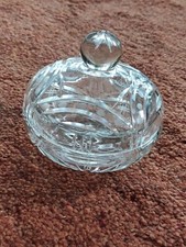 Wunderschöne alte Glas - Schale mit Deckel