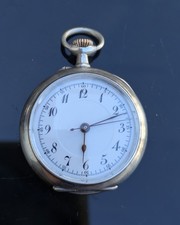 Damentaschenuhr aus Silber um