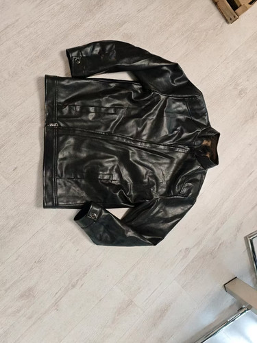 Moderne schwarze lederjacke - moderne,