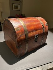 Große schöne Schatzkiste