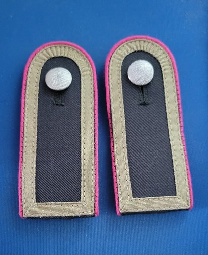 Schulterklappen