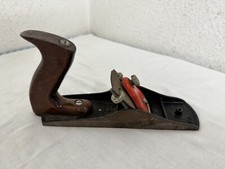 alter antiker kleiner Hobel aus Metall