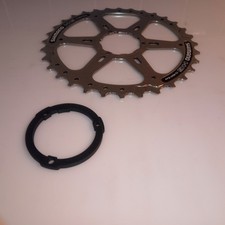 Ritzel, 32 Zähne + Spacer, von SHIMANO 8-fach-Kassette + neuwertig 