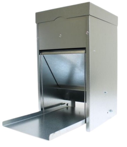 Futterautomat mit tritt - mit, klappe