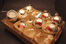 Älterer Weihnachtsschmuck 8 Kugeln 2 Glocken Weihnachten Fliegenpilz DDR Vintage