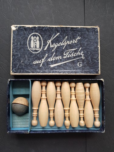 Tischspiel kegelsport auf dem - tischspiel:,