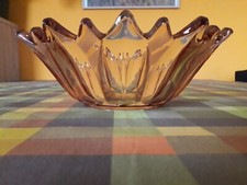 Glasschale, rand gezackt, aus