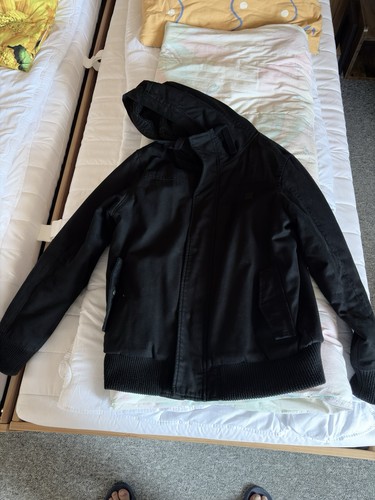 Winterjacke von der marke - winterjacke,