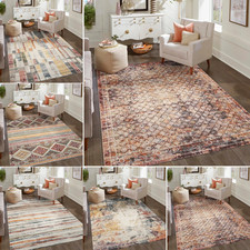 Großer Teppich für