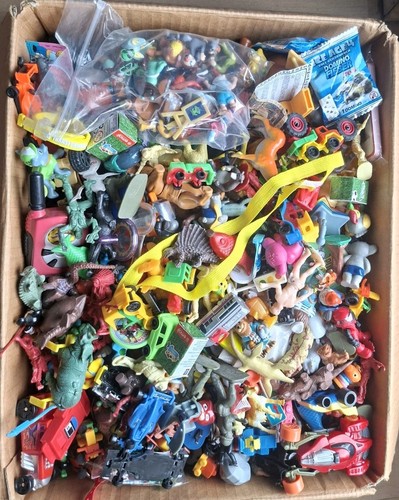 Kiste voll fremdfiguren ca - voll,