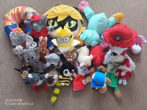 Verschiedene kuscheltiere - verschiedene,