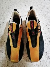 DKNY by Donna Karan Damensneaker, Gr. 41,5, Schwarz-Gold