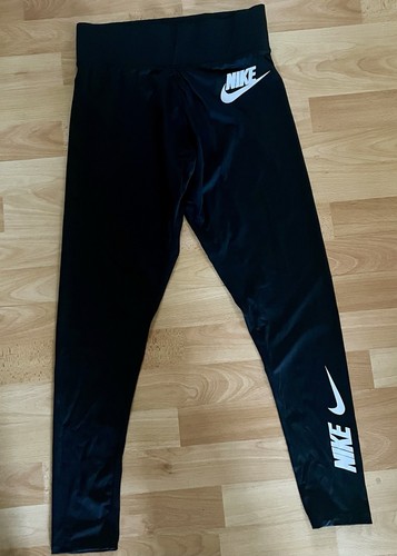 Nike sportswear essential - nike,