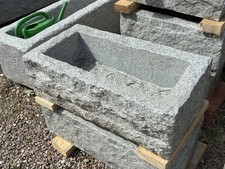 Granitgrander Brunnen Wasser