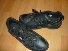 Schuhe Sportschuhe Schwarz Turnschuhe 40 Mistral NEUWERTIG Schwarze Sohle