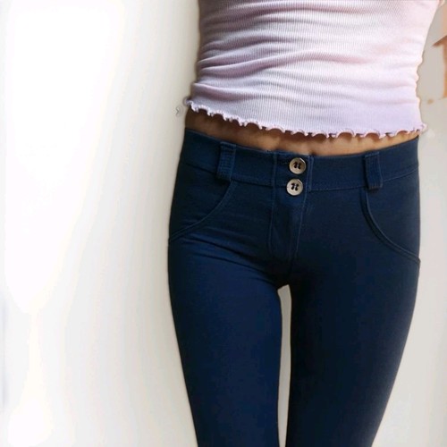 Freddy push skinny hose - up,
