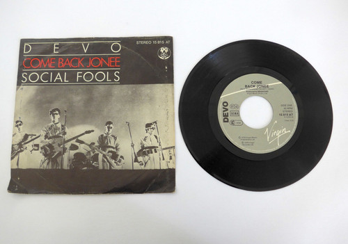 Devo comeback jonee social - comeback,