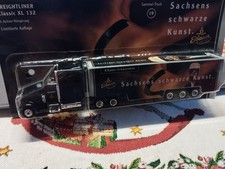 Truck FREIGHTLINER XL 132 -