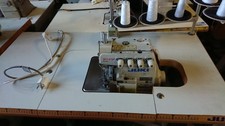 Overlock Industrienähmaschine