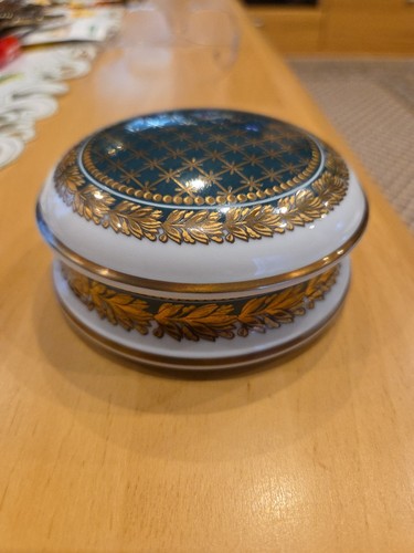 Kleine porzellan schatulle von - porzellan,
