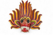 HANDGESCHNITZTE, TRADITIONELLE