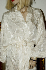 SATINGLANZ - Blüten am