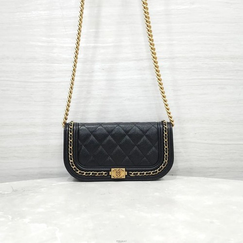 Chanel boy woc - chanel,
