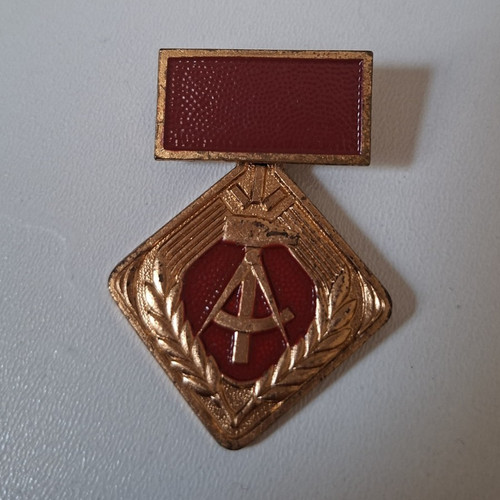Ddr abzeichen orden aktivist - ddr,