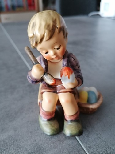 Hummel figur ostereiermalen - hummel,
