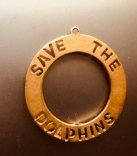 EINZELNER OHRRING "SAVE THE DOLPHINS" IM KREOLEN-STIL
