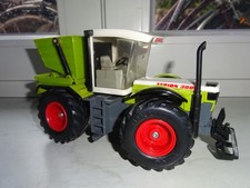 Siku Schlepper Claas Xerion 3000 mit Kippmulde  1:32